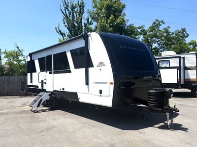 2027 Brinkley Model Ix 23X — front three-quarter view