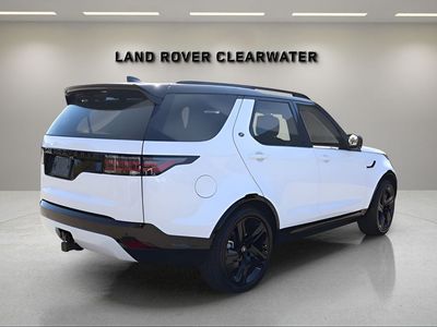 2026 Land Rover Discovery — detail view