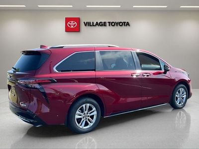 2026 Toyota Sienna — detail view