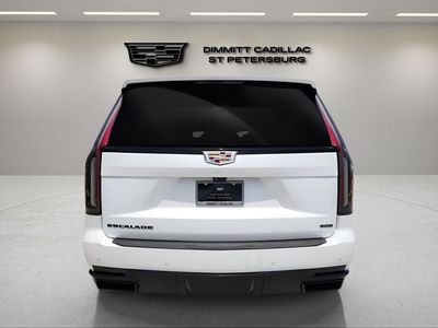 2022 Cadillac Escalade ESV — interior view