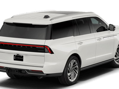 2027 Lincoln Navigator — rear three-quarter view
