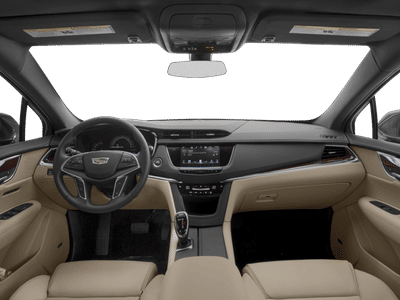 2017 Cadillac XT5 — detail view