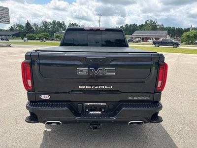 2022 GMC Sierra 1500 — interior view