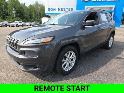 2014 Jeep Cherokee — interior view