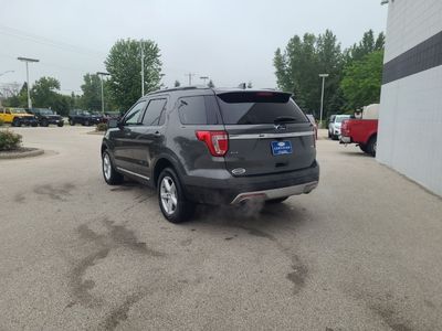 2017 Ford Explorer — interior view