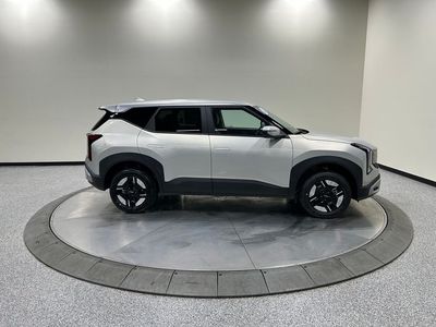 2027 Kia Seltos — detail view