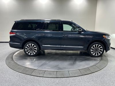 2024 Lincoln Navigator L — detail view