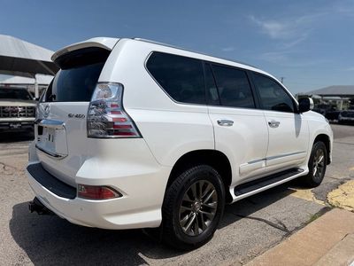 2018 Lexus GX — interior view