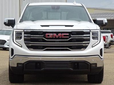 2023 GMC Sierra 1500 — detail view