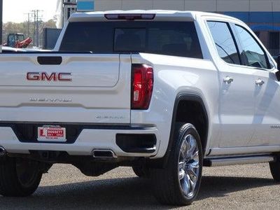 2024 GMC Sierra 1500 — interior view