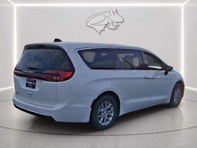 2026 Chrysler Pacifica — detail view
