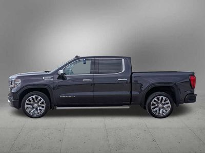 2023 GMC Sierra 1500 — interior view