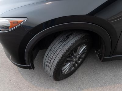 2017 Mazda Mazda CX-5 — detail view