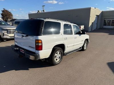 2001 Chevrolet Tahoe — detail view