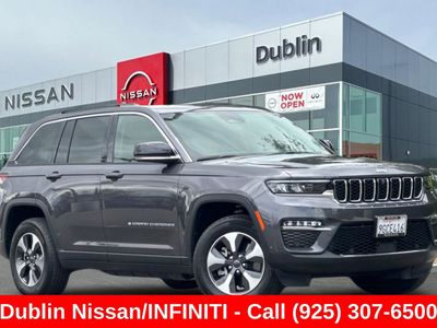 2023 Jeep Grand Cherokee — side profile view