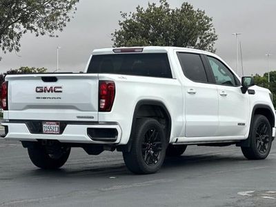 2023 GMC Sierra 1500 — interior view