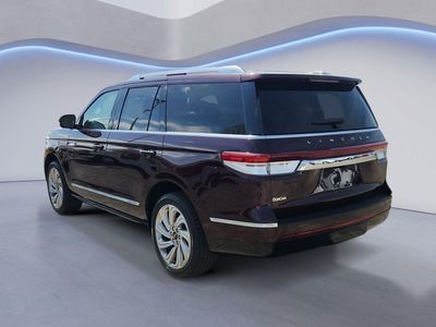 2024 Lincoln Navigator — detail view