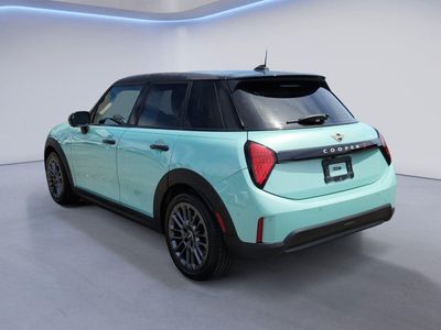 2025 MINI Hardtop 4 Door — detail view