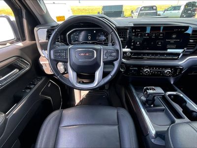 2023 GMC Sierra 1500 — detail view
