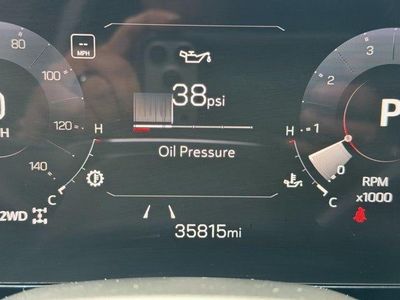 2025 GMC Yukon — detail view