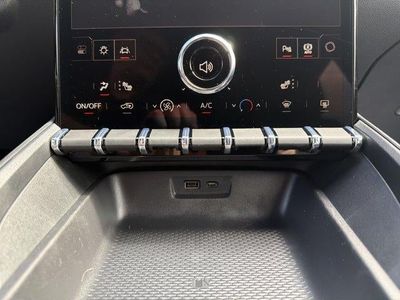 2027 GMC Terrain — detail view
