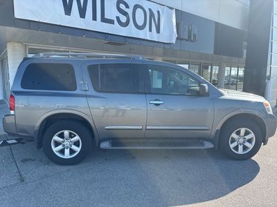 2015 Nissan Armada — detail view