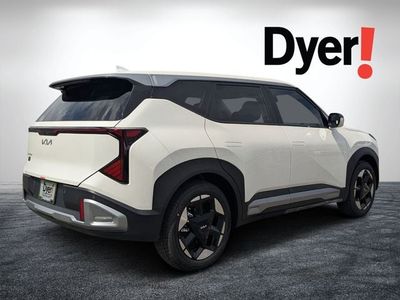 2027 Kia Seltos — rear three-quarter view