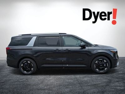 2026 Kia Carnival — side profile view