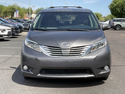 2017 Toyota Sienna — side profile view