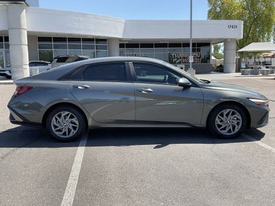 2024 Hyundai Elantra — detail view