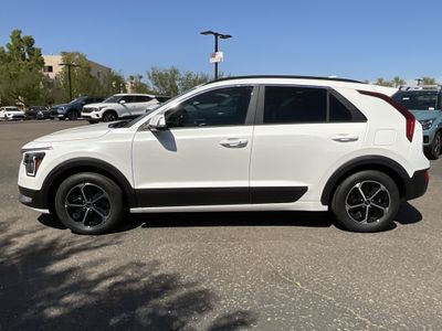 2026 Kia Niro — interior view
