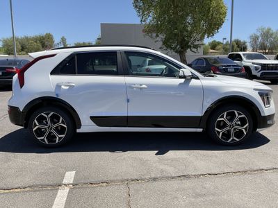 2026 Kia Niro — detail view