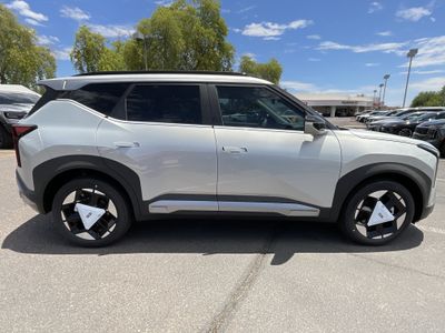 2027 Kia Seltos — detail view