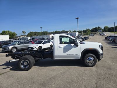 2026 GMC Sierra 3500 HD Chassis Cab — side profile view