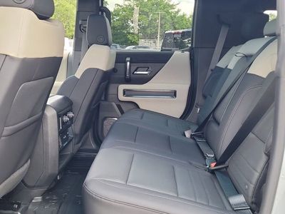 2026 GMC HUMMER EV SUV — detail view