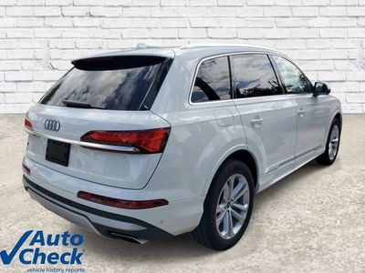 2025 Audi Q7 — interior view