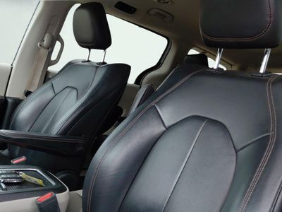 2019 Chrysler Pacifica — rear three-quarter view
