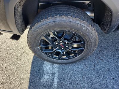 2026 GMC Canyon — detail view