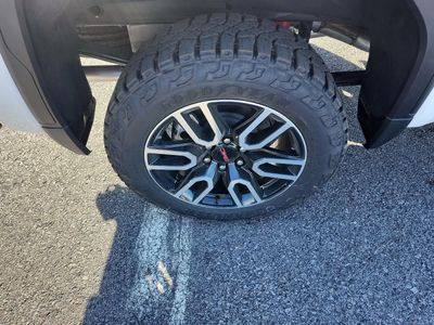 2026 GMC Sierra 1500 — detail view