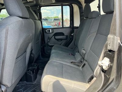 2024 Jeep Gladiator — detail view