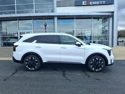 2026 Kia Sorento — side profile view