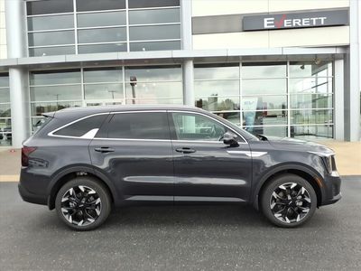 2026 Kia Sorento — rear three-quarter view