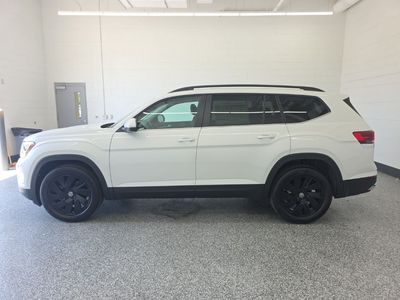 2026 Volkswagen Atlas — side profile view