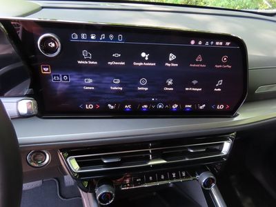 2026 Chevrolet Traverse — detail view