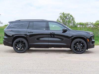2026 Chevrolet Traverse — side profile view
