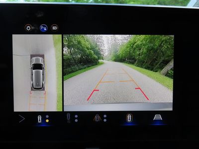 2025 Chevrolet Equinox — detail view