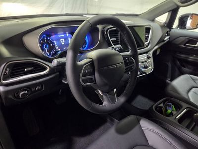 2027 Chrysler Pacifica — detail view