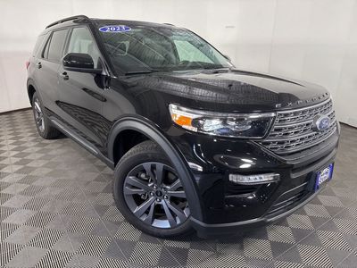 2023 Ford Explorer — side profile view