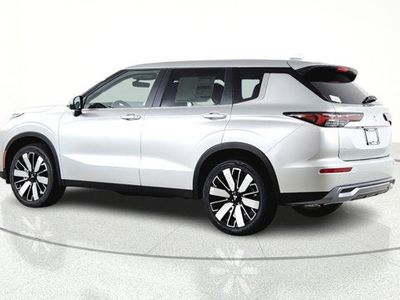 2026 Mitsubishi Outlander — interior view