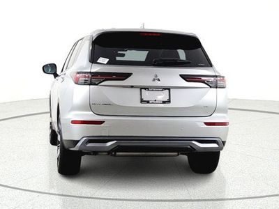 2026 Mitsubishi Outlander — detail view